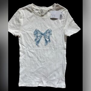NWT H&M Kids White Tee with Light Blue Bow Size:20Y